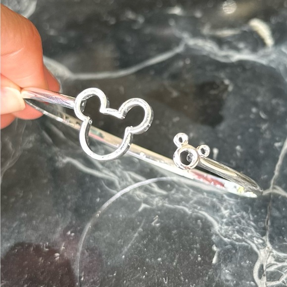 NEW - MICKEY MOUSE ♡ SILVER Bangle Bracelet Gift for women - Picture 5 of 8